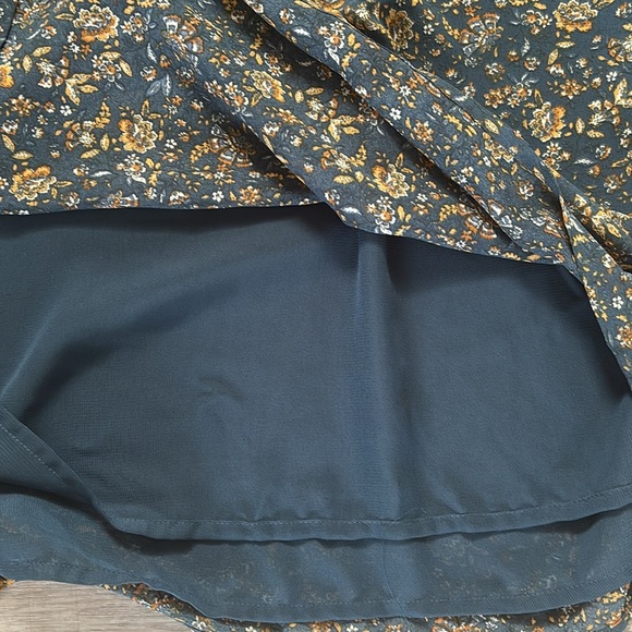 Anthropologie Pleione Top Women’s Blouse Size Small  Floral Shirt - Picture 4 of 9